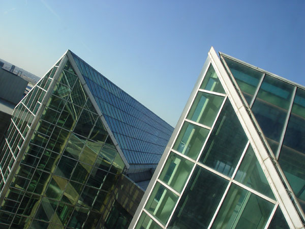 North Point Office Complex Glass Peak